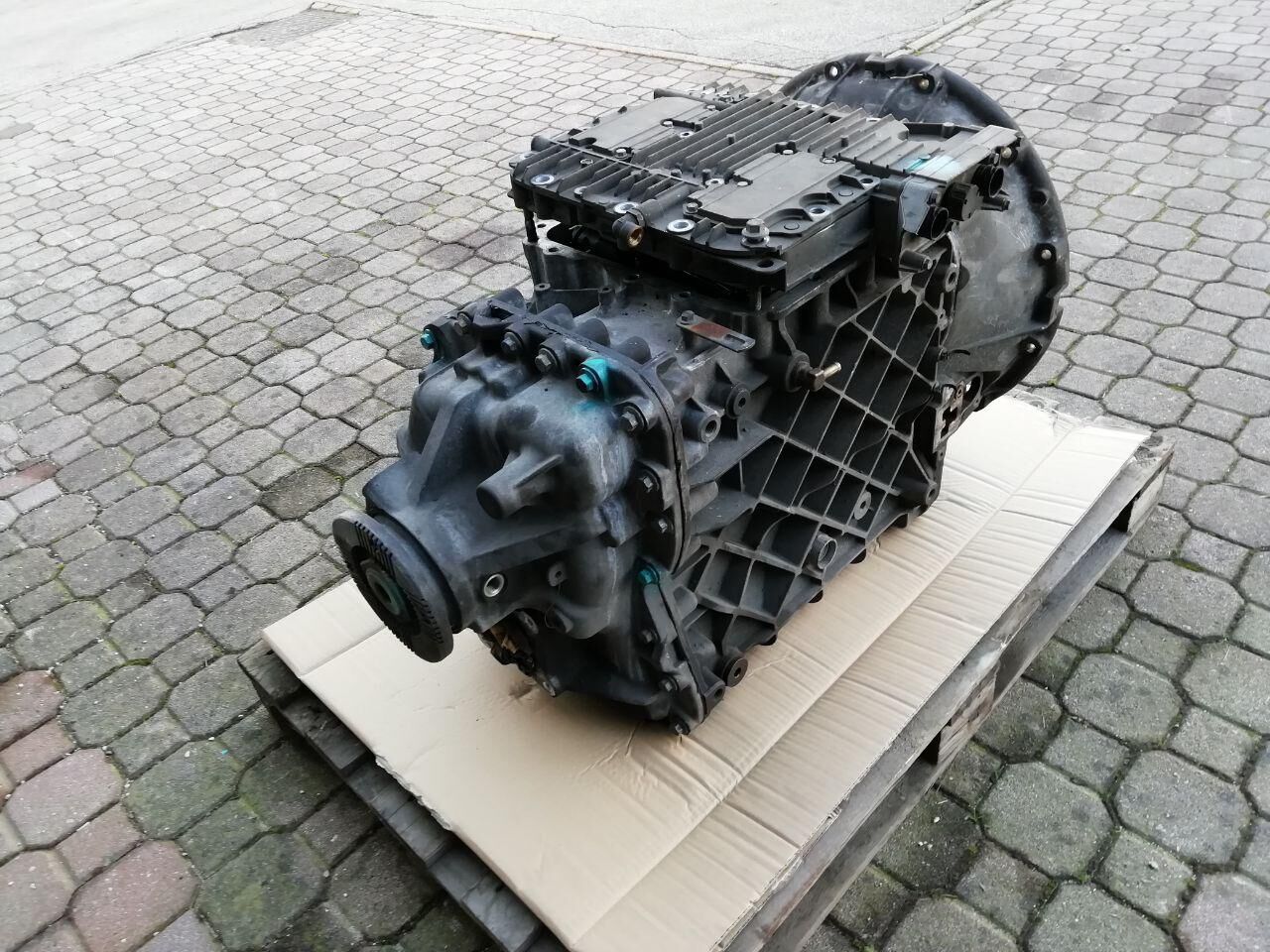 gearbox VOLVO AT2512C GETRIEBE for truck tractor VOLVO FH13 FH16