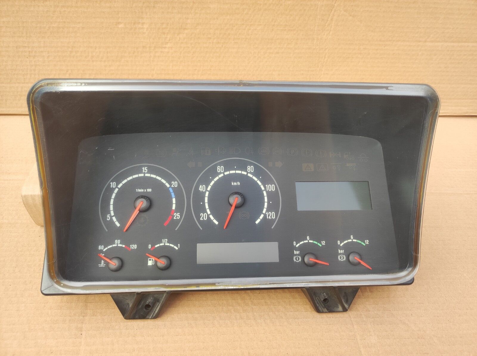 dashboard SCANIA CLUSTER - DISPLAY for truck tractor SCANIA R Series