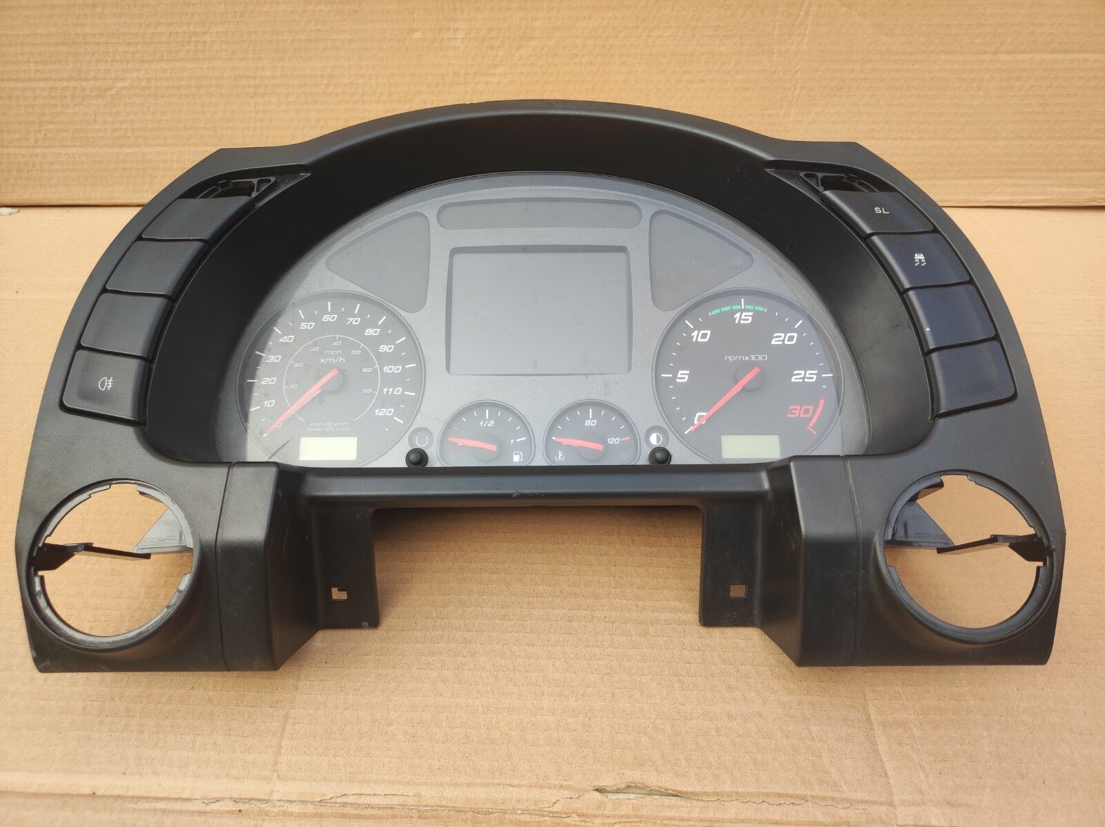 dashboard IVECO CLUSTER - DISPLAY for truck IVECO STRALIS