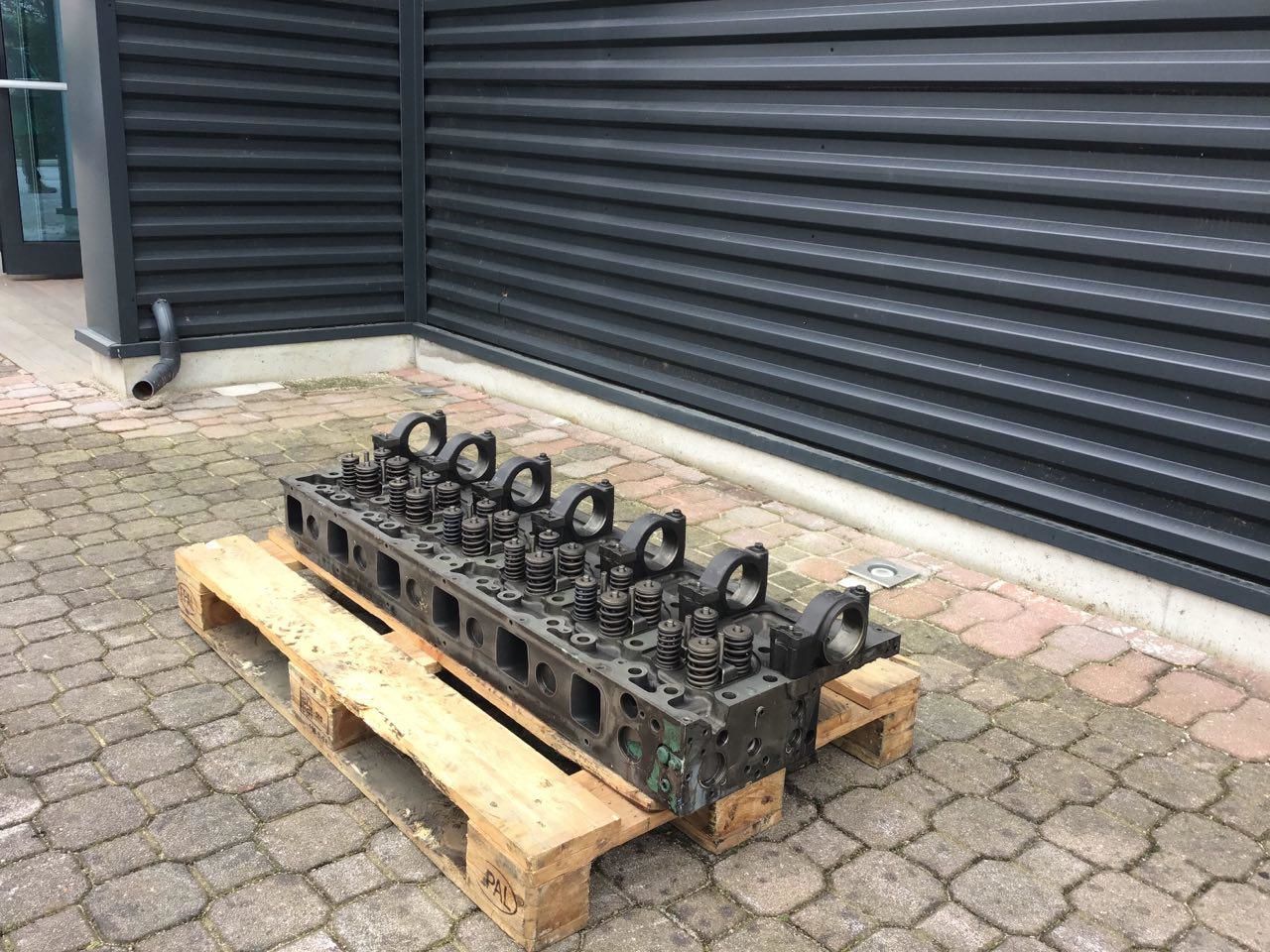 cylinder head VOLVO FH (FH16) 550 610 - D16C for truck VOLVO E3 Euro 3