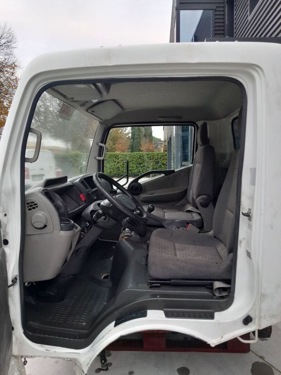 cabin NISSAN Cabstar for commercial vehicle - light truck NISSAN 2^ Serie