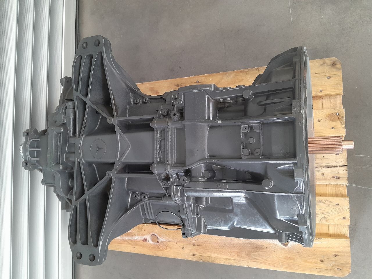 gearbox MERCEDES-BENZ for truck MERCEDES-BENZ G281-12