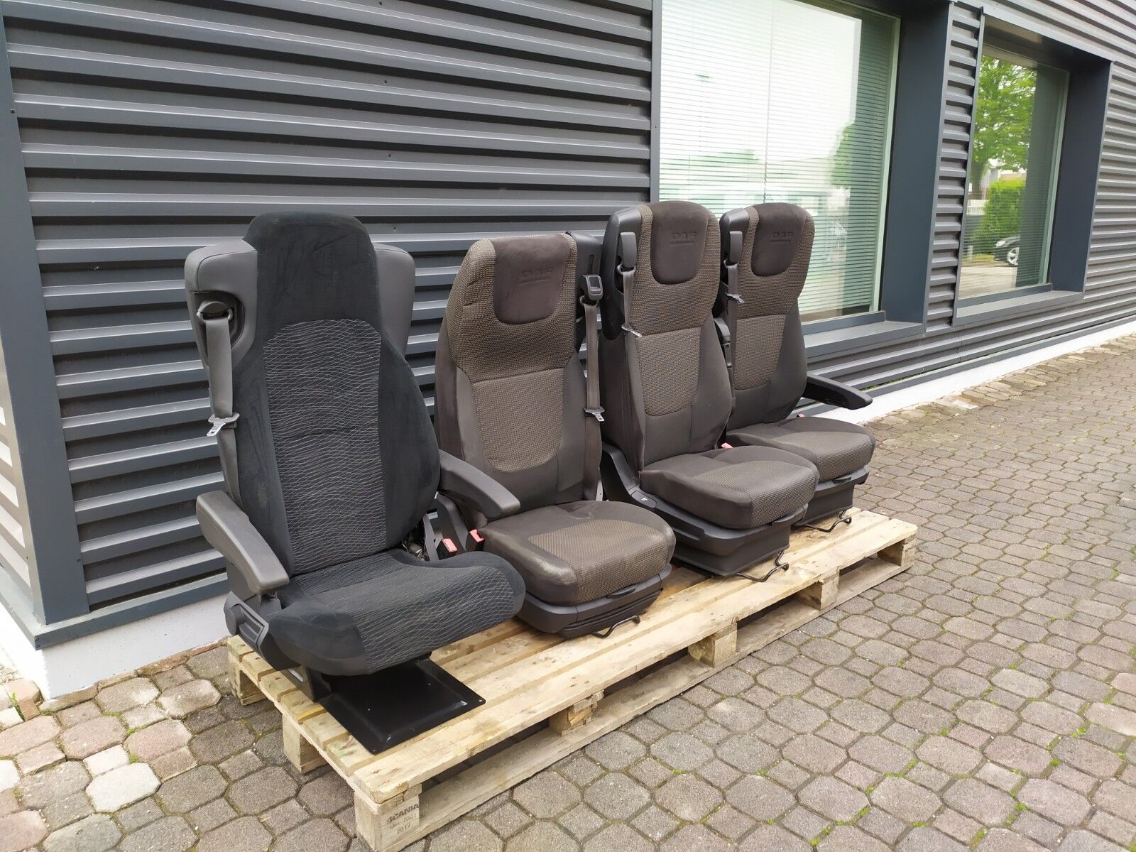 seat DAF XF 105 CF 85 for truck DAF XF106 XF105 CF75 CF85