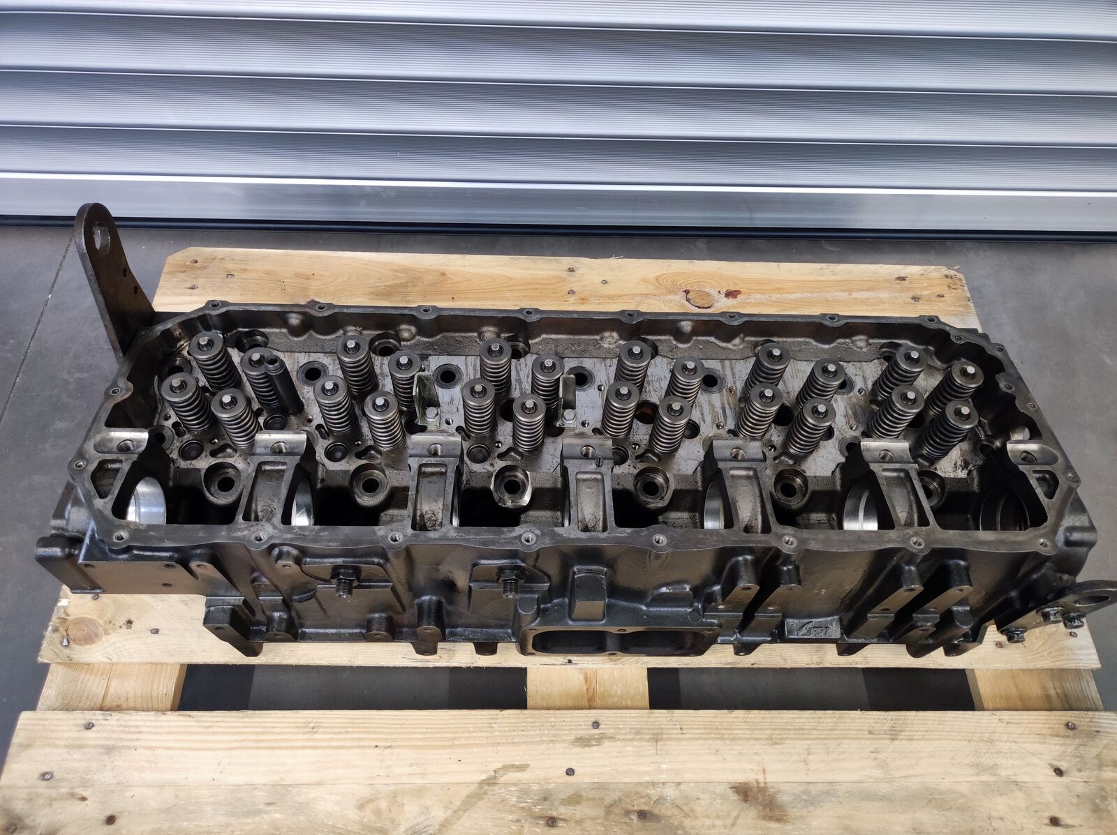 cylinder head IVECO Cursor 11 - Euro 6 for truck IVECO Stralis - Trakker