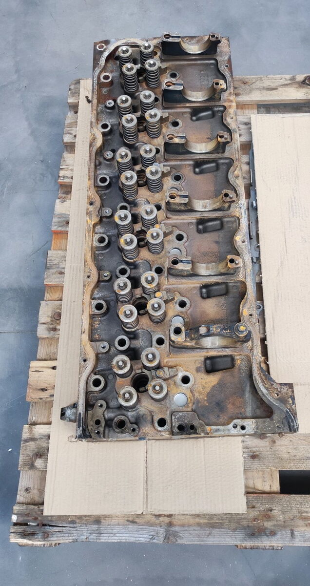 cylinder head RENAULT DXI11 DXI 11 for truck RENAULT Premium E5