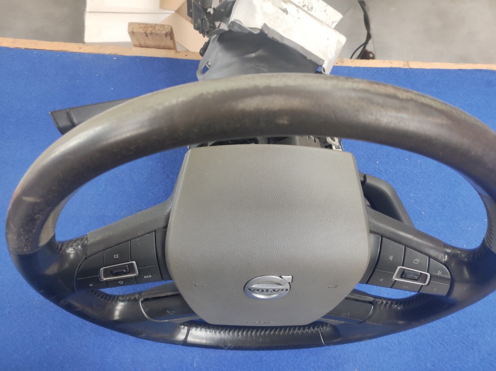 steering wheel VOLVO Euro 6 for truck VOLVO FH