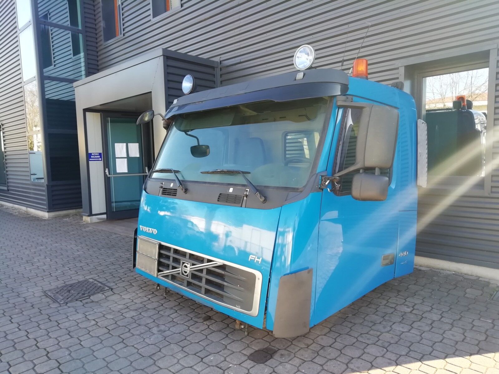 cabin VOLVO FH Euro 5 for truck VOLVO FH L1 H1