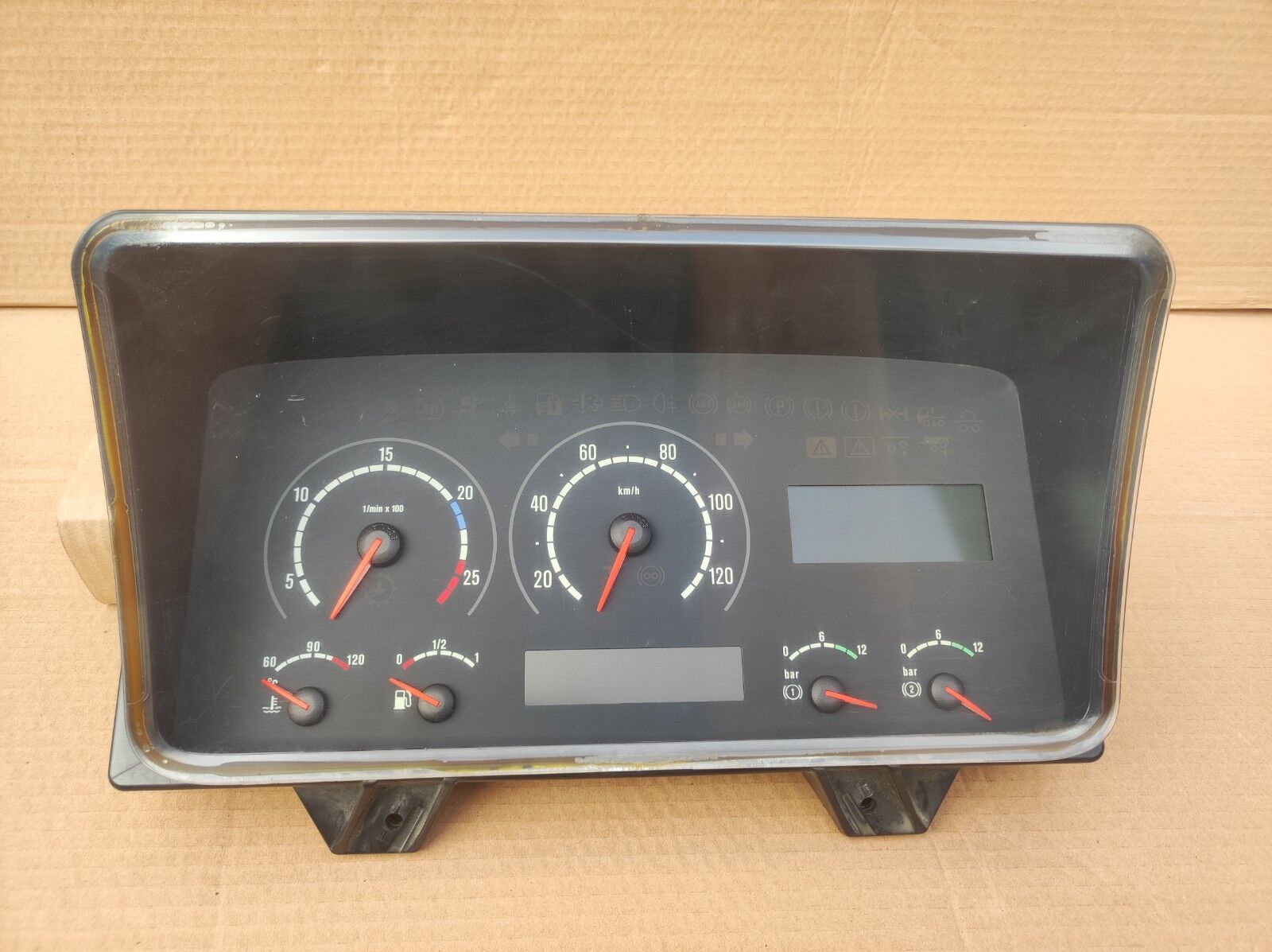 dashboard SCANIA CLUSTER - DISPLAY for truck SCANIA R Series E6