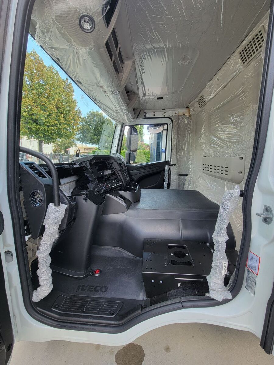 cabin IVECO X-Way S-Way T-Way for truck tractor IVECO Euro 6 - Day Cab