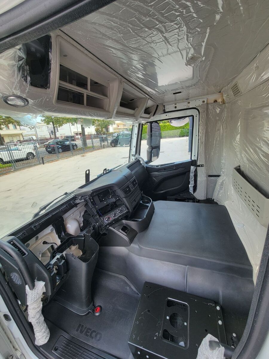 cabin IVECO X-Way S-Way T-Way for truck tractor IVECO Euro 6 - Day Cab