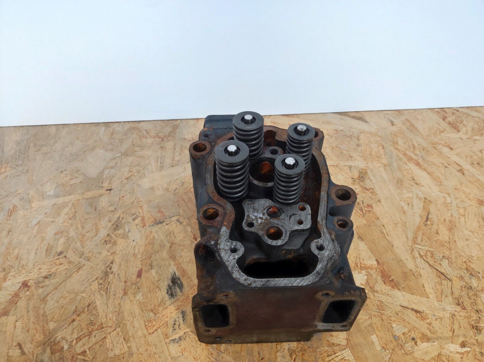 cylinder head SCANIA DC9 XPI for truck SCANIA EURO 5