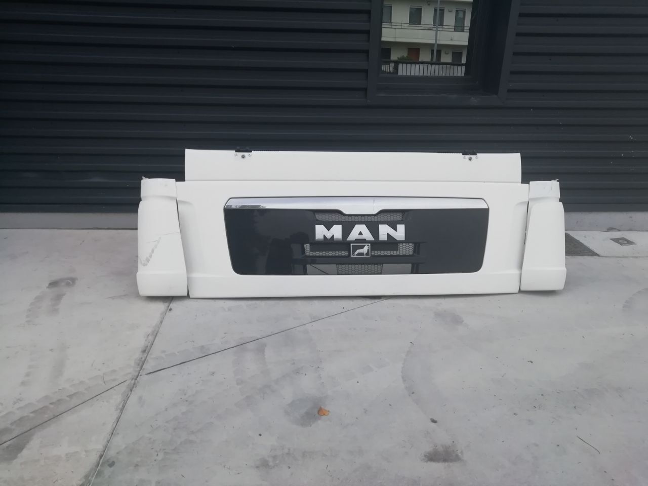 radiator grille MAN TGL TGM TGS for truck MAN EURO 5 - E5