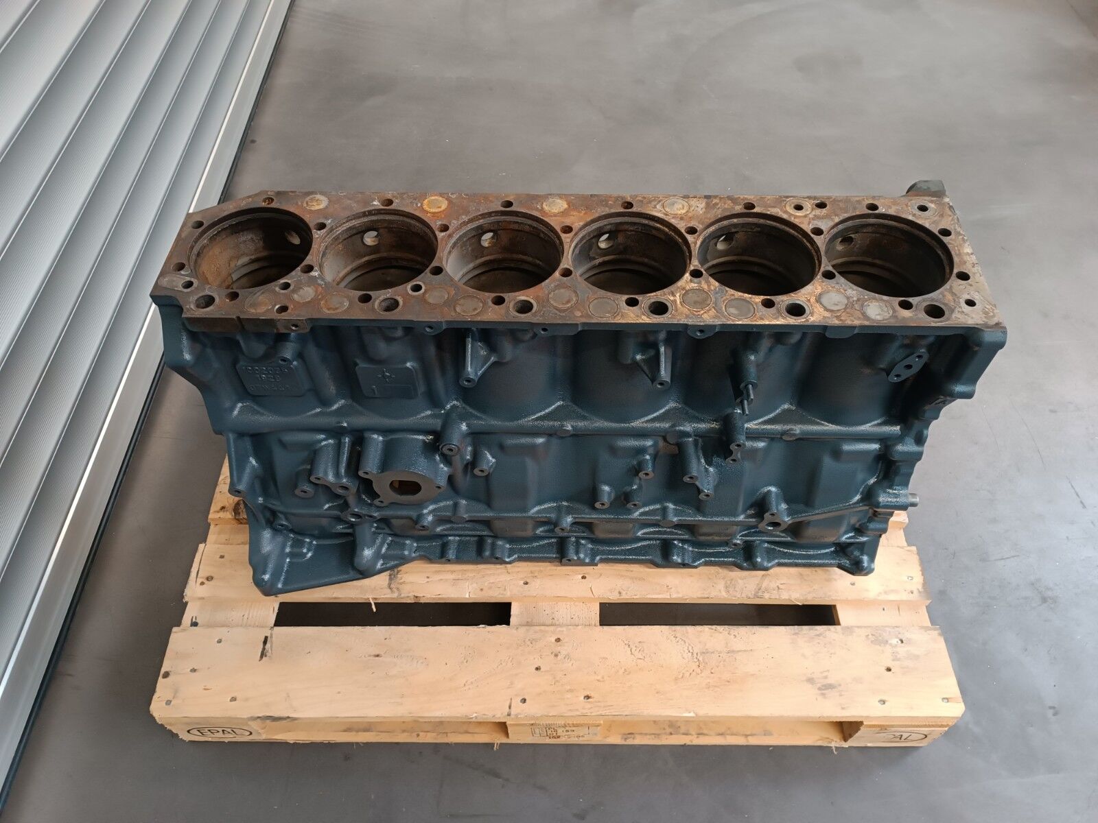 crankcase RENAULT PREMIUM - DXI11 DXI 11 for truck RENAULT PREMIUM