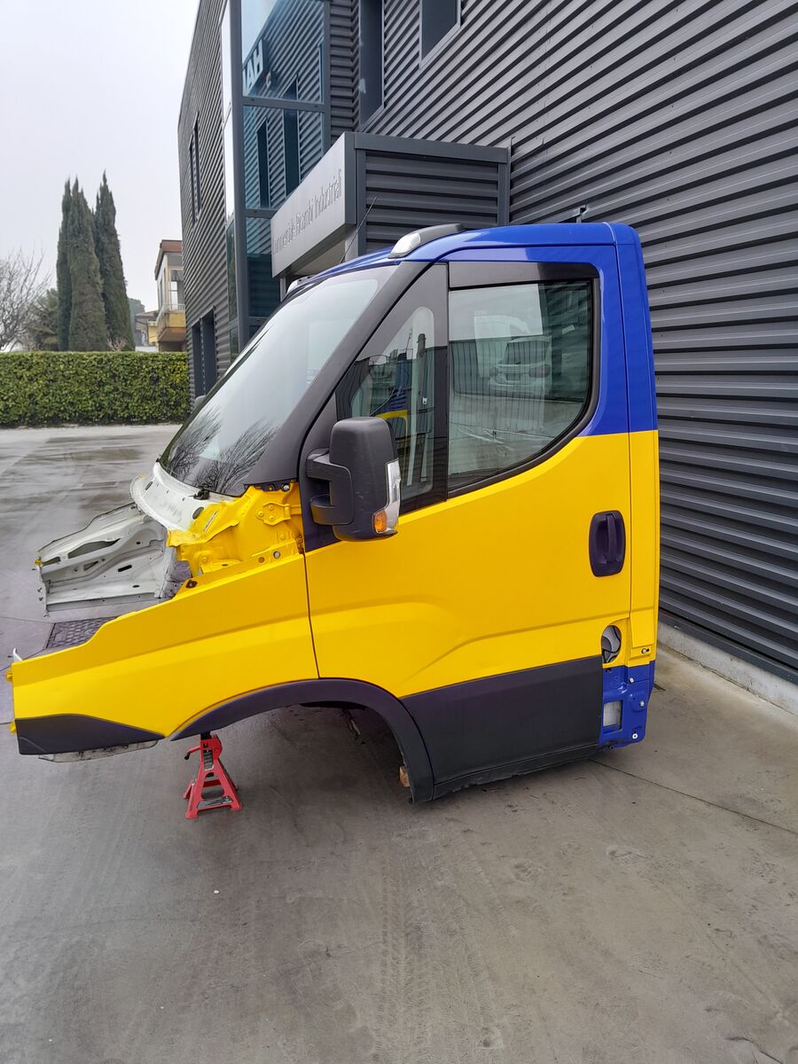 cabin IVECO DAILY for commercial vehicle - light truck IVECO EURO 6