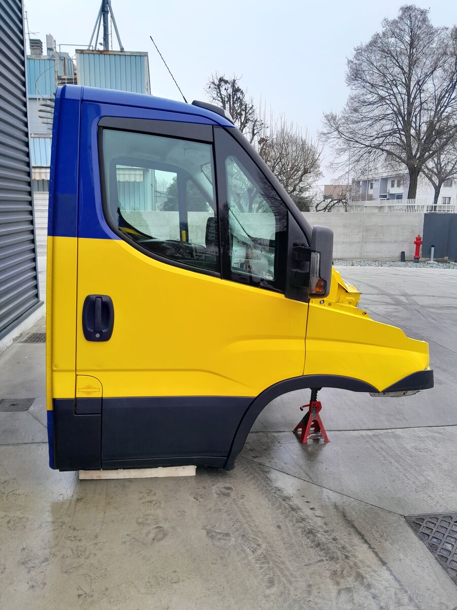 cabin IVECO DAILY for commercial vehicle - light truck IVECO EURO 6