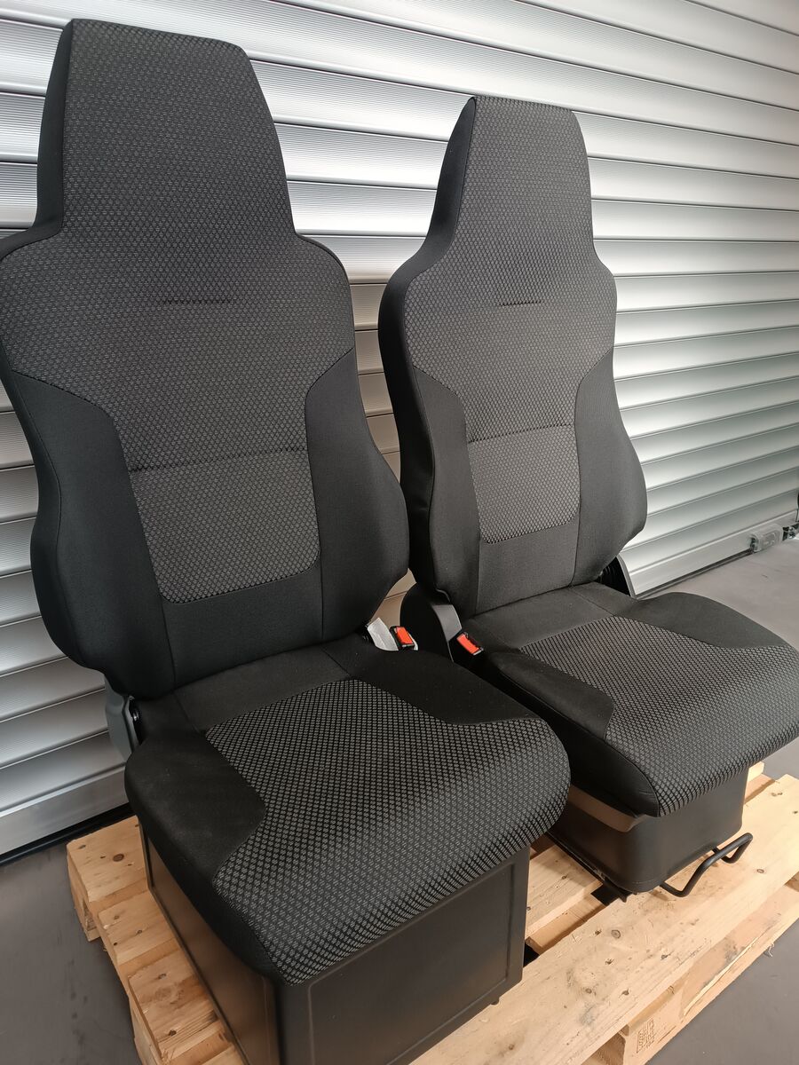 seat MAN Set RH + LH for truck MAN TGS TGX