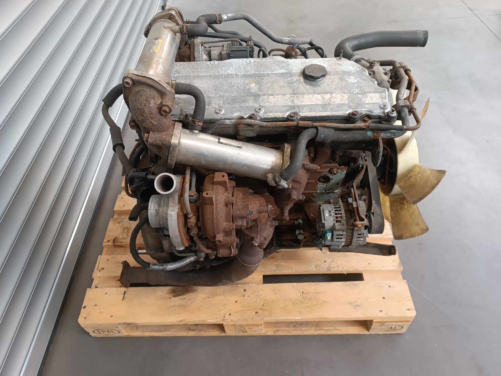 engine ISUZU 4HK1 5.2 LITRES for commercial vehicle - light truck ISUZU NQR NPR NKR NNR