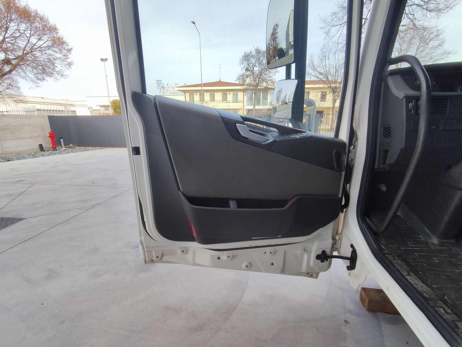 cabin VOLVO FH - L2 H1 for truck tractor VOLVO EURO 6