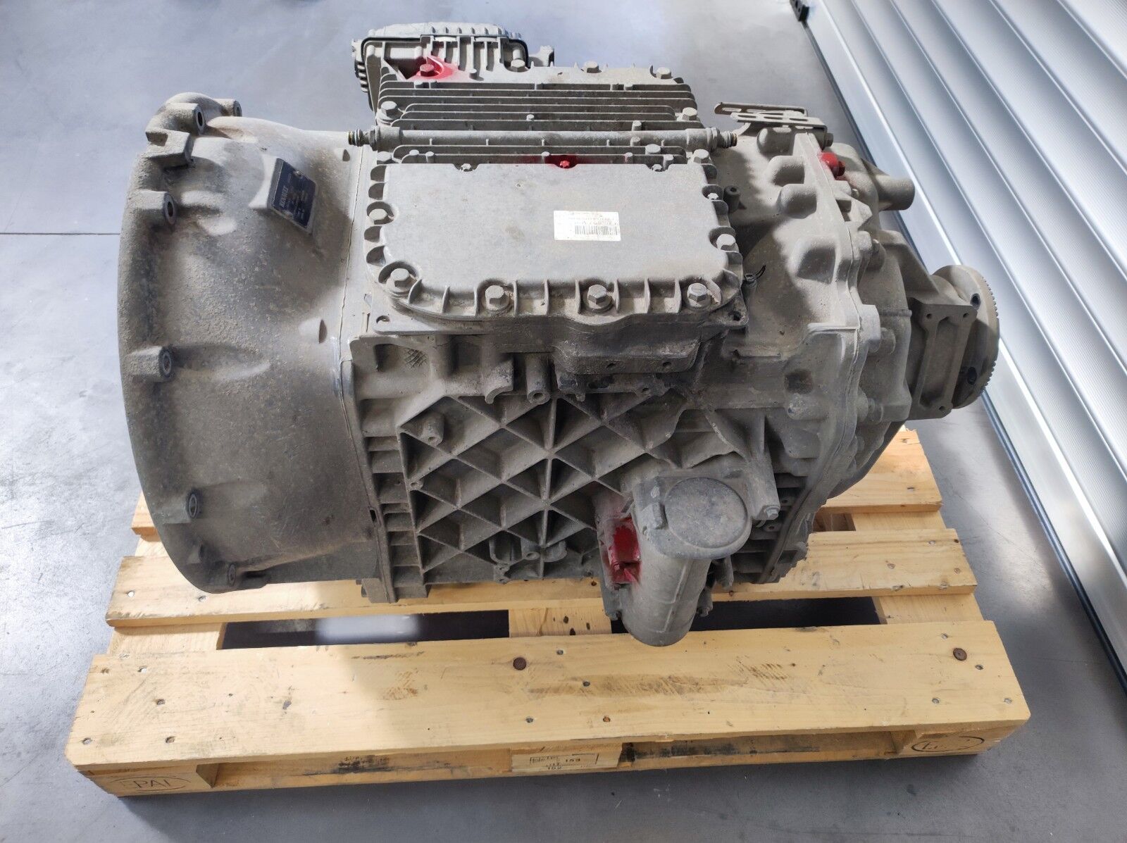 gearbox VOLVO AT2412E GETRIEBE for truck tractor VOLVO FH13 FH16