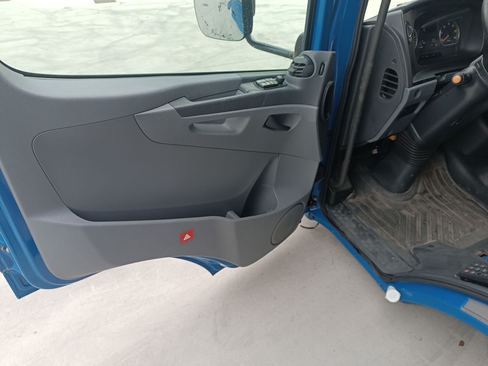 cabin MERCEDES-BENZ ATEGO EURO 4 EURO 5 for truck tractor MERCEDES-BENZ ATEGO DAY CABIN