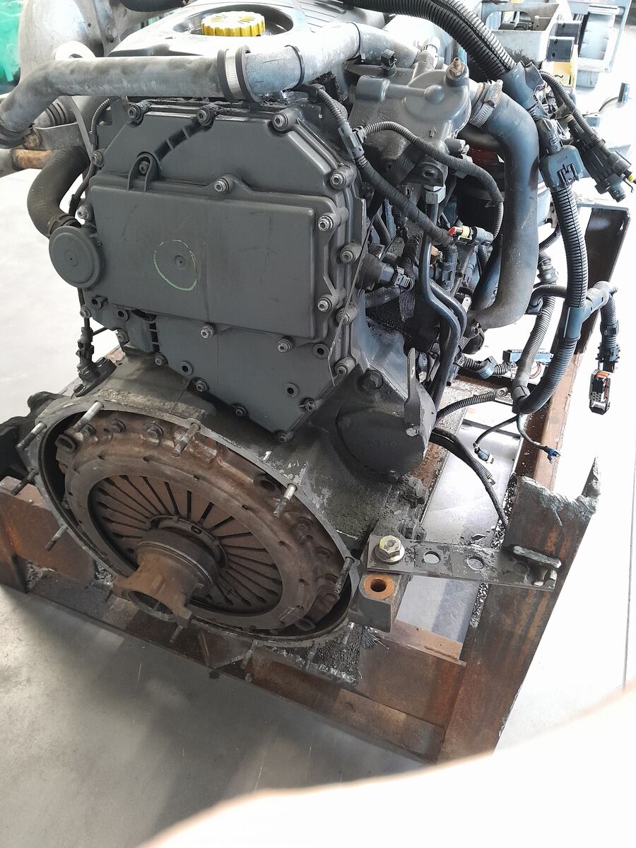 engine IVECO STRALIS CURSOR 8 F2BE3681 E5 for truck IVECO Cursor 8 E5