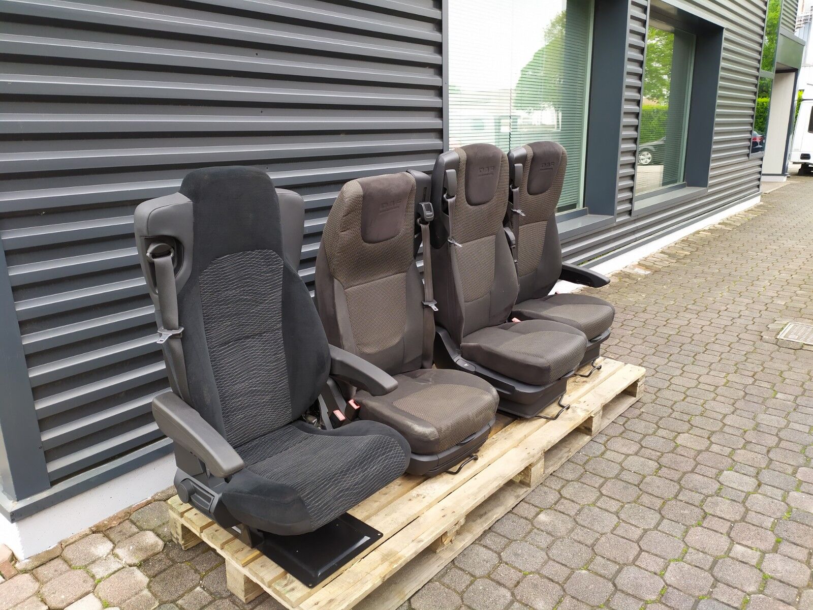 seat DAF XF 105 CF 85 for truck DAF XF106 XF105 CF75 CF85