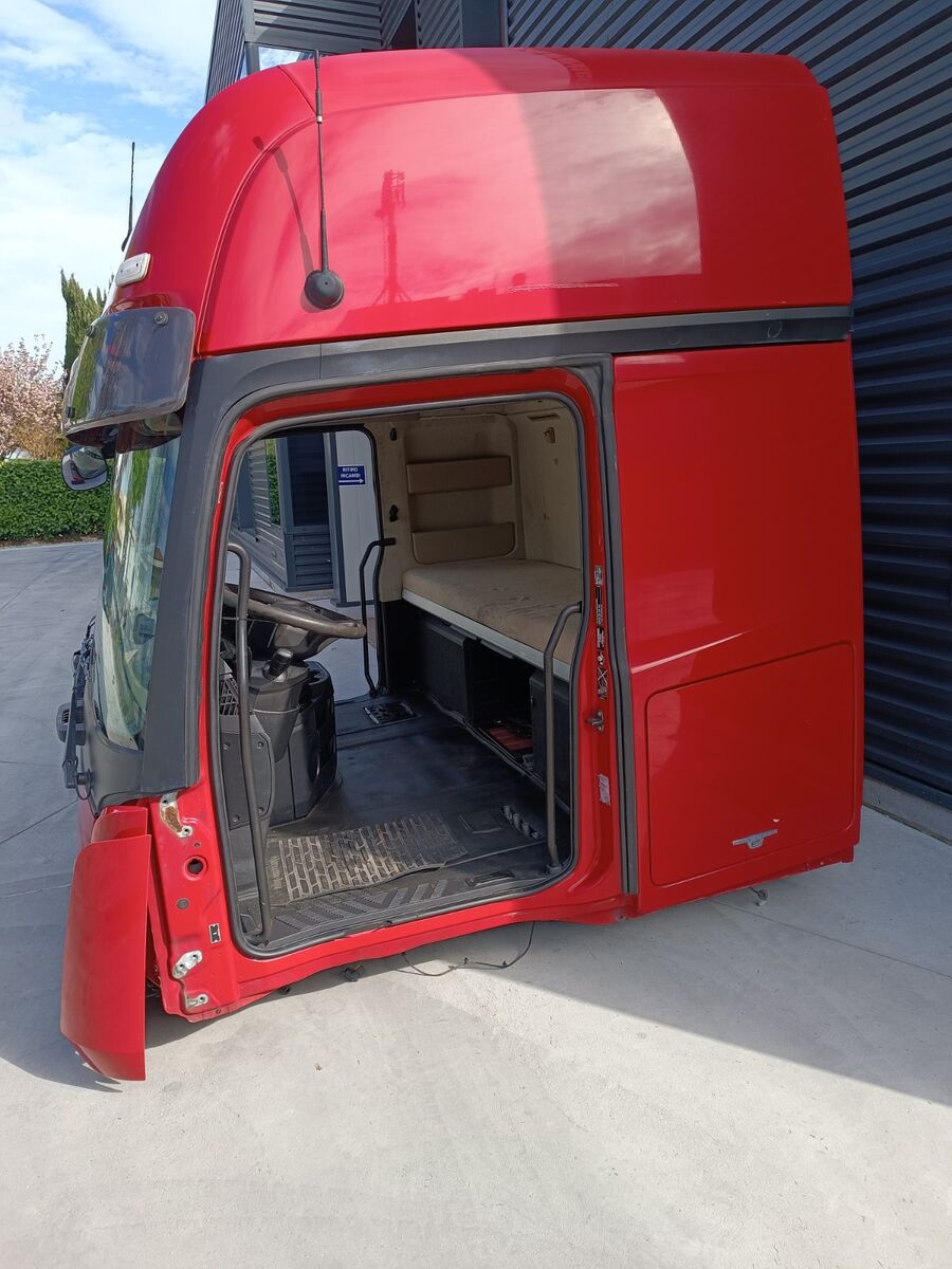 cabin MERCEDES-BENZ ACTROS MP4 GIGA SPACE for truck tractor MERCEDES-BENZ