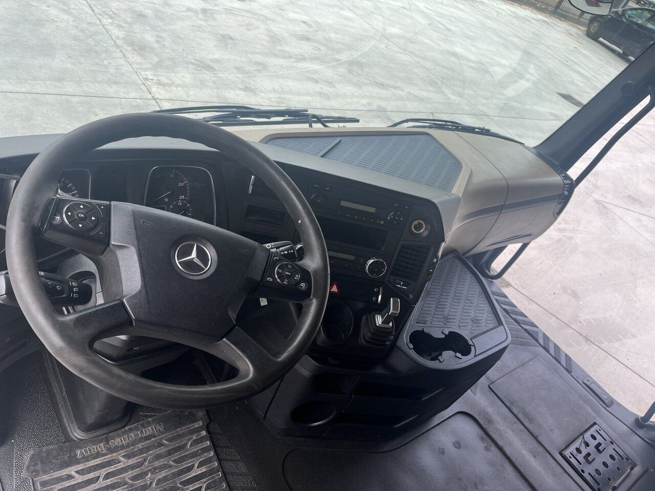 cabin MERCEDES-BENZ ACTROS MP4 GIGA SPACE for truck tractor MERCEDES-BENZ