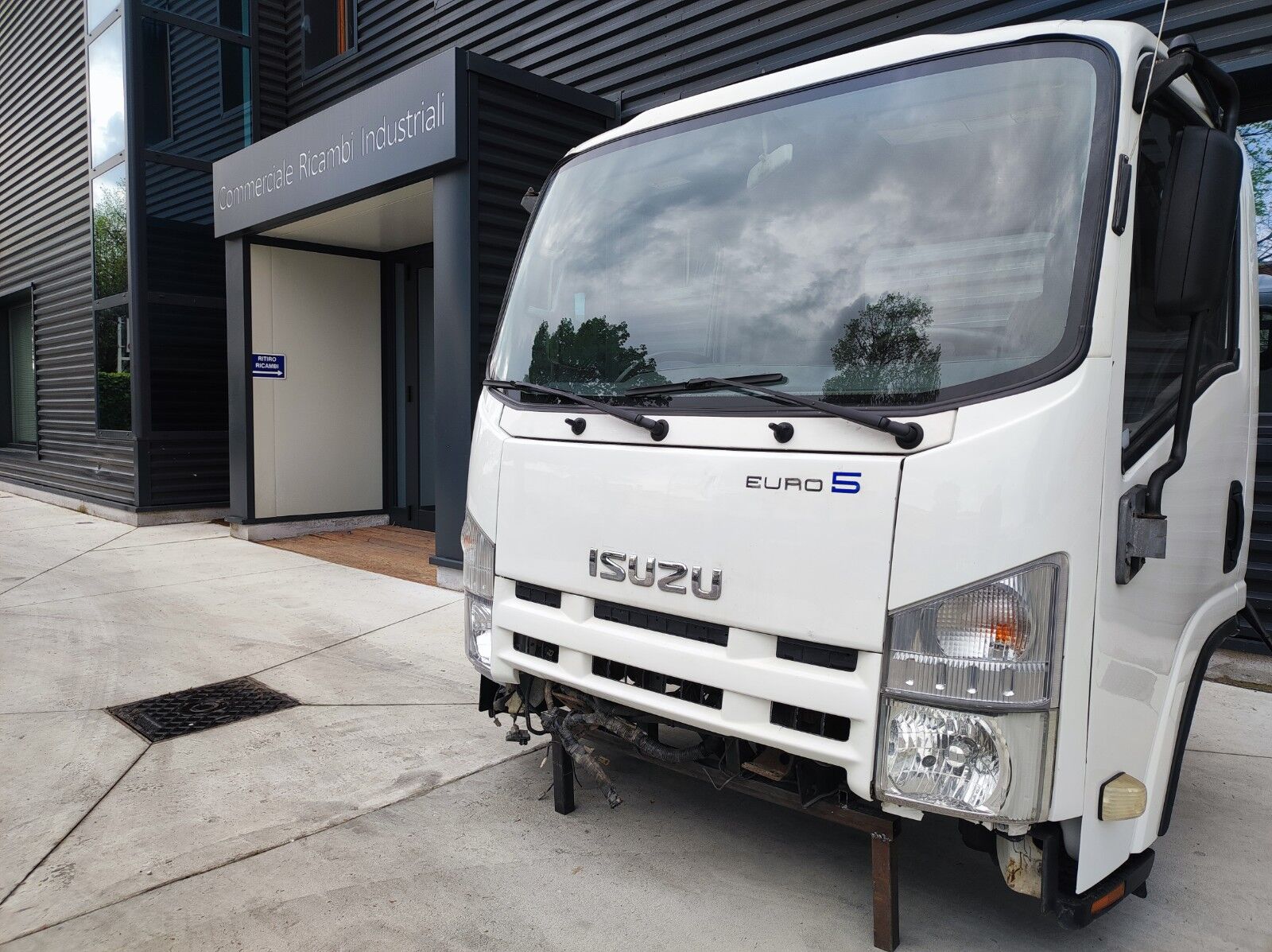 cabin ISUZU 1815 mm for truck ISUZU M21 L35