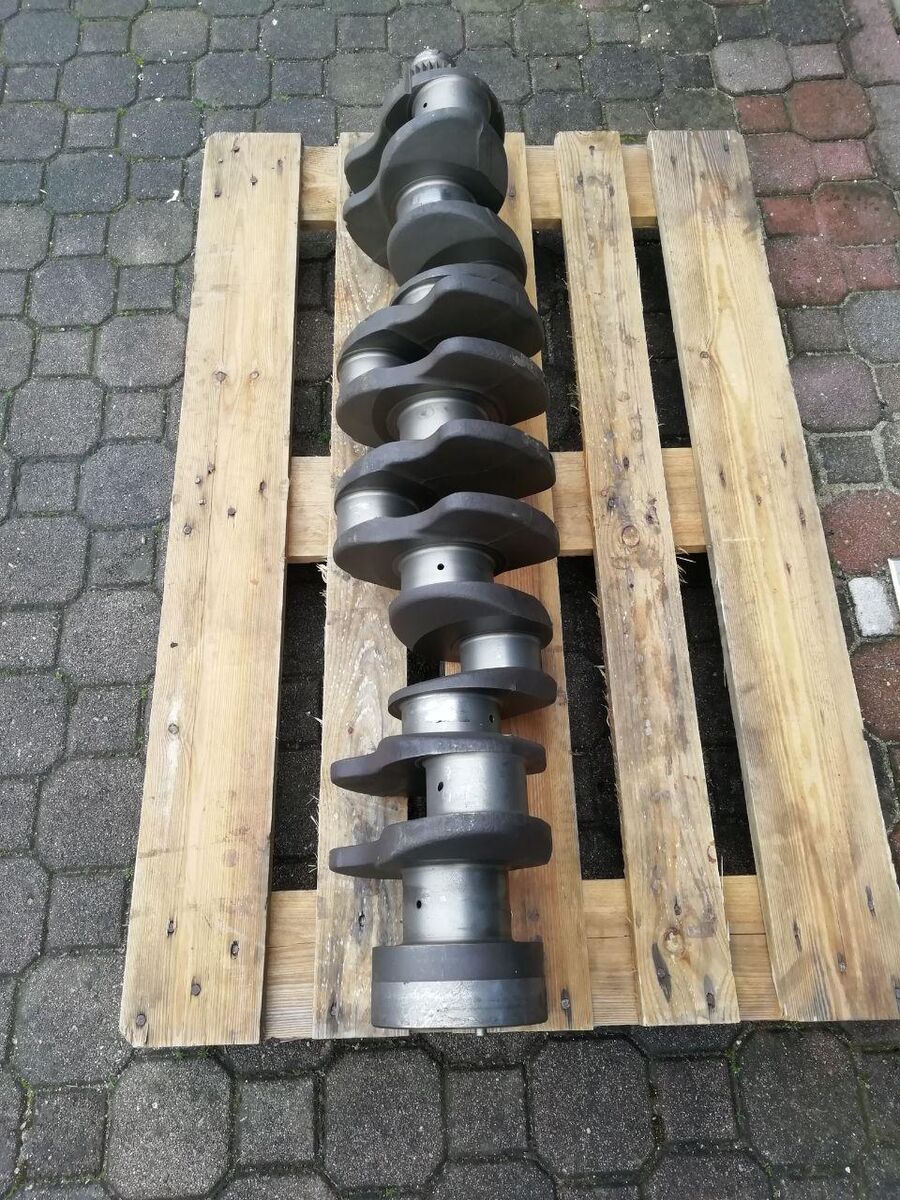 crankshaft DAF 1291804 1653898 for truck DAF XF95 480 hp / PS Euro 3