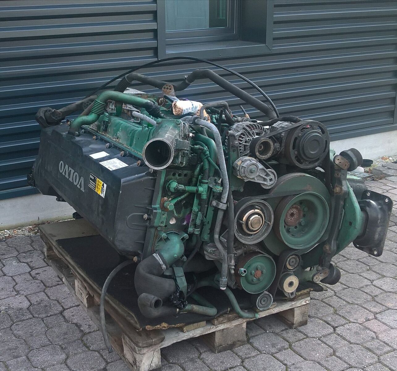 engine VOLVO D13K for truck VOLVO FH