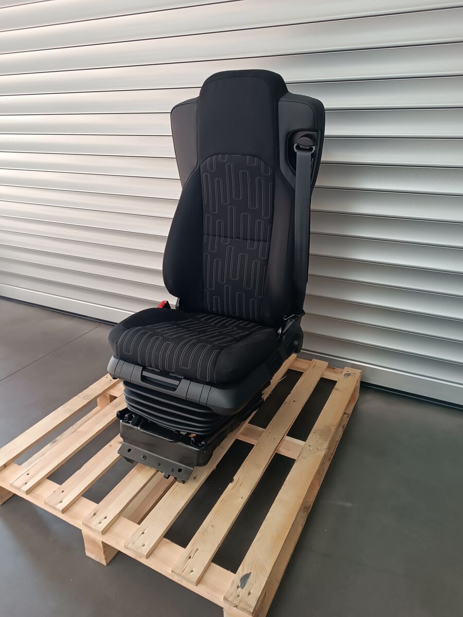 seat MERCEDES-BENZ Mechanical - Meccanico for truck MERCEDES-BENZ