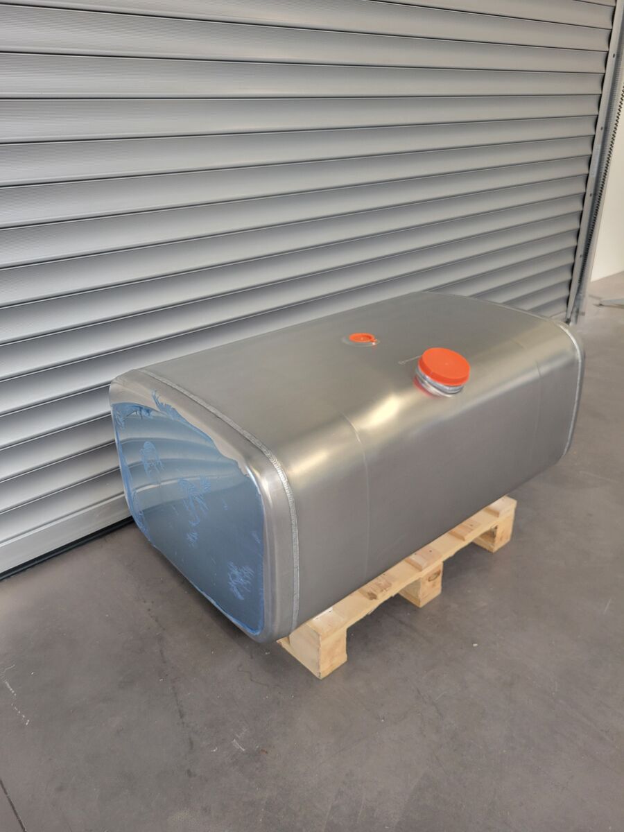 fuel tank IVECO Stralis Trakker for truck tractor IVECO Euro 5 - Euro 6