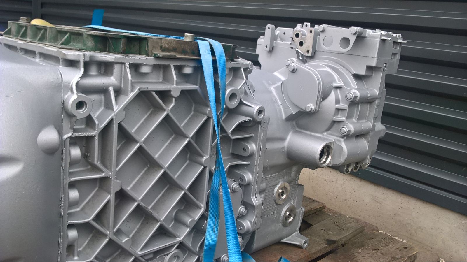 gearbox VOLVO AT/VT REBUILT WITH WARRANTY for truck VOLVO FH, FM, FH12, FH13, FH16, FM13, FM12