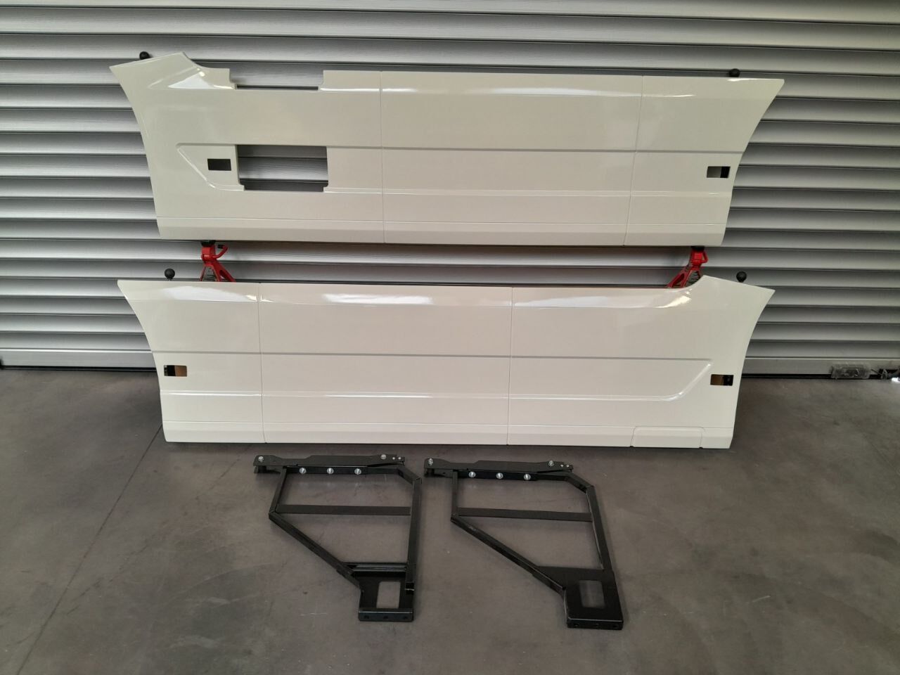 spoiler VOLVO FH EURO 6 SIDESKIRT / CARENE for truck tractor VOLVO FH 3700 mm